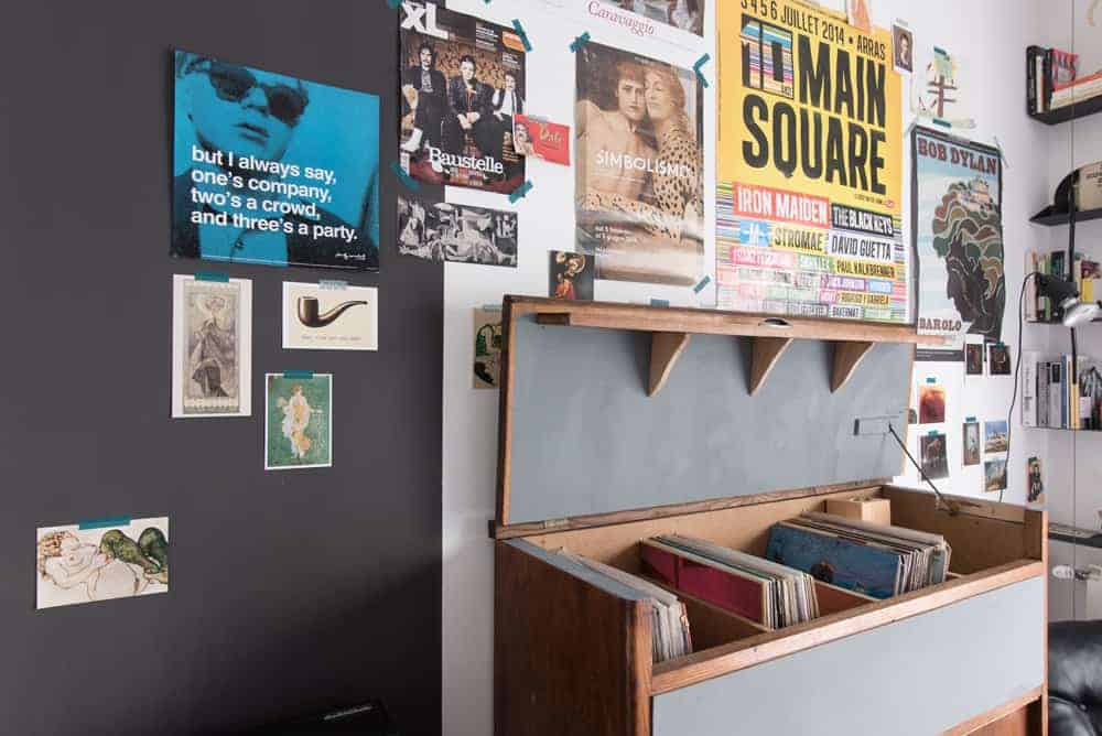 Bedroom for a guy - vintage and industrial style - iron shelf