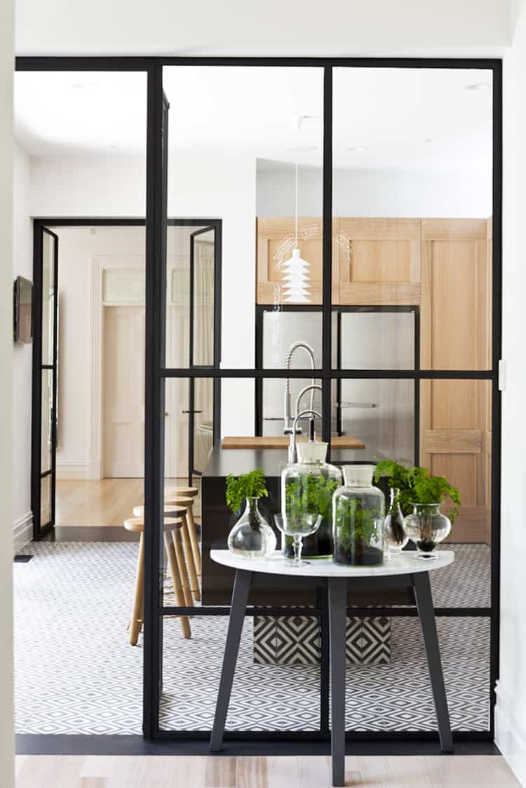 Glass Wall Between Kitchen And Living Room Unprogetto Progettazione E Arredamento Di Interni