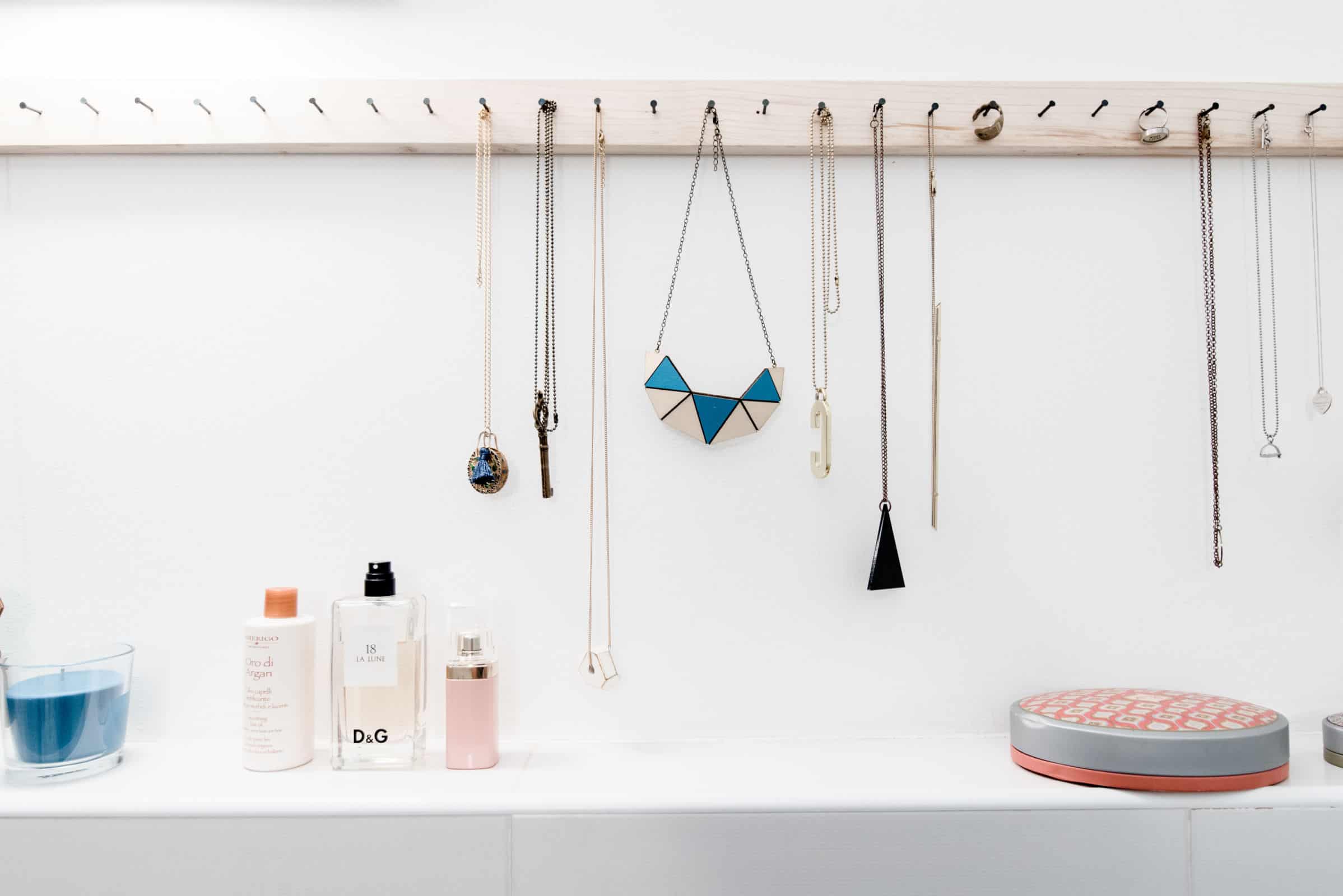 diy necklace hanger how to