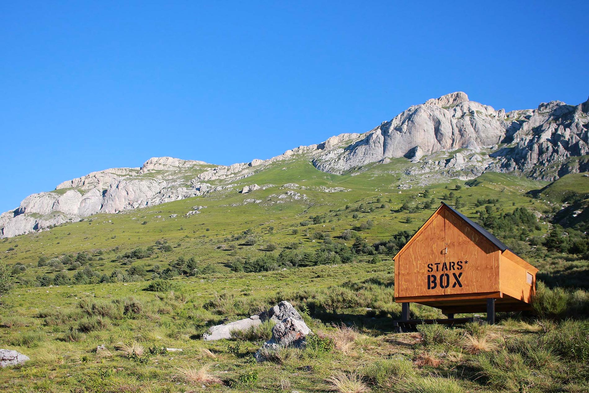 starsbox capsule hotel in montagna