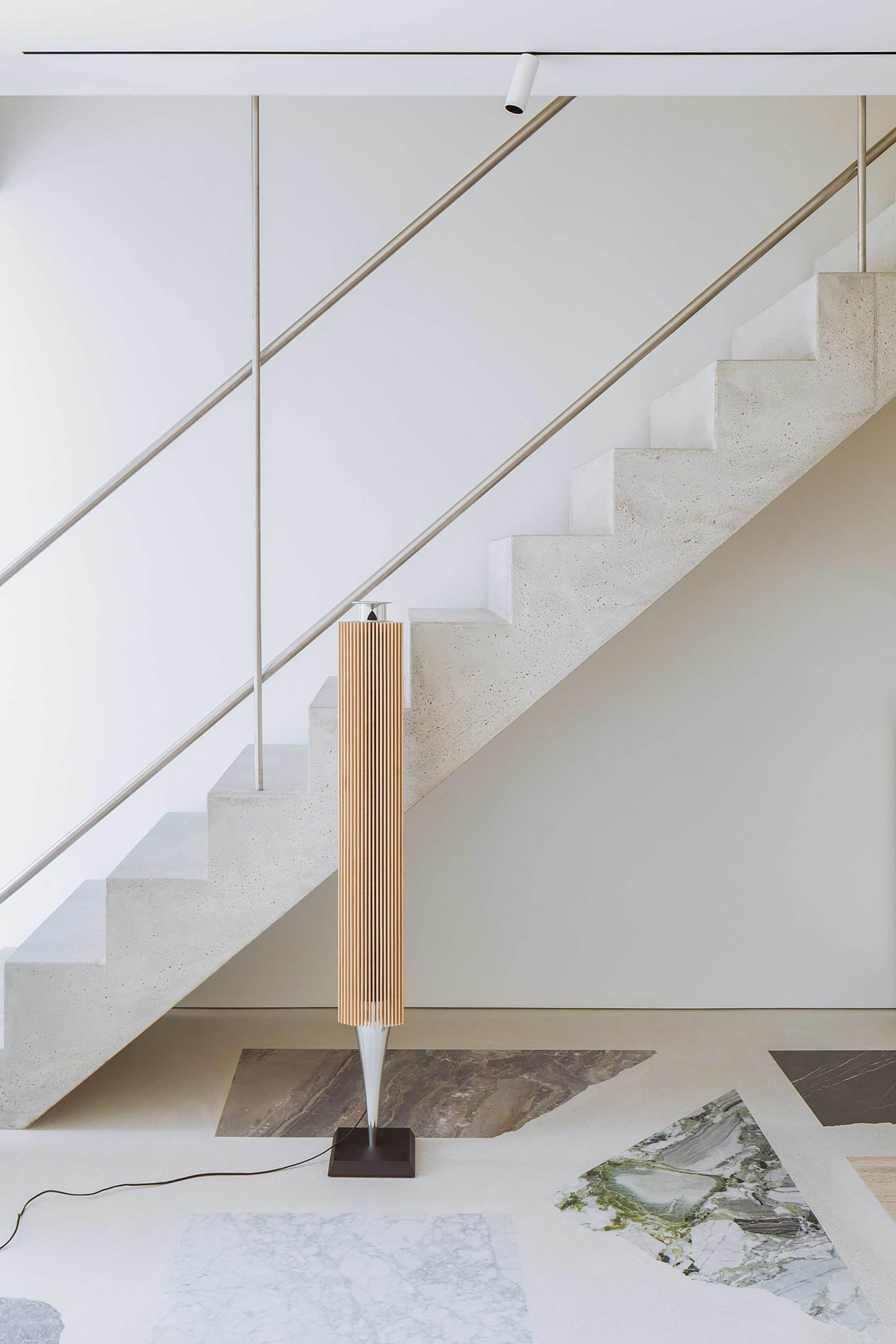 HOME-TOUR-LITUANIA-LAMPADA