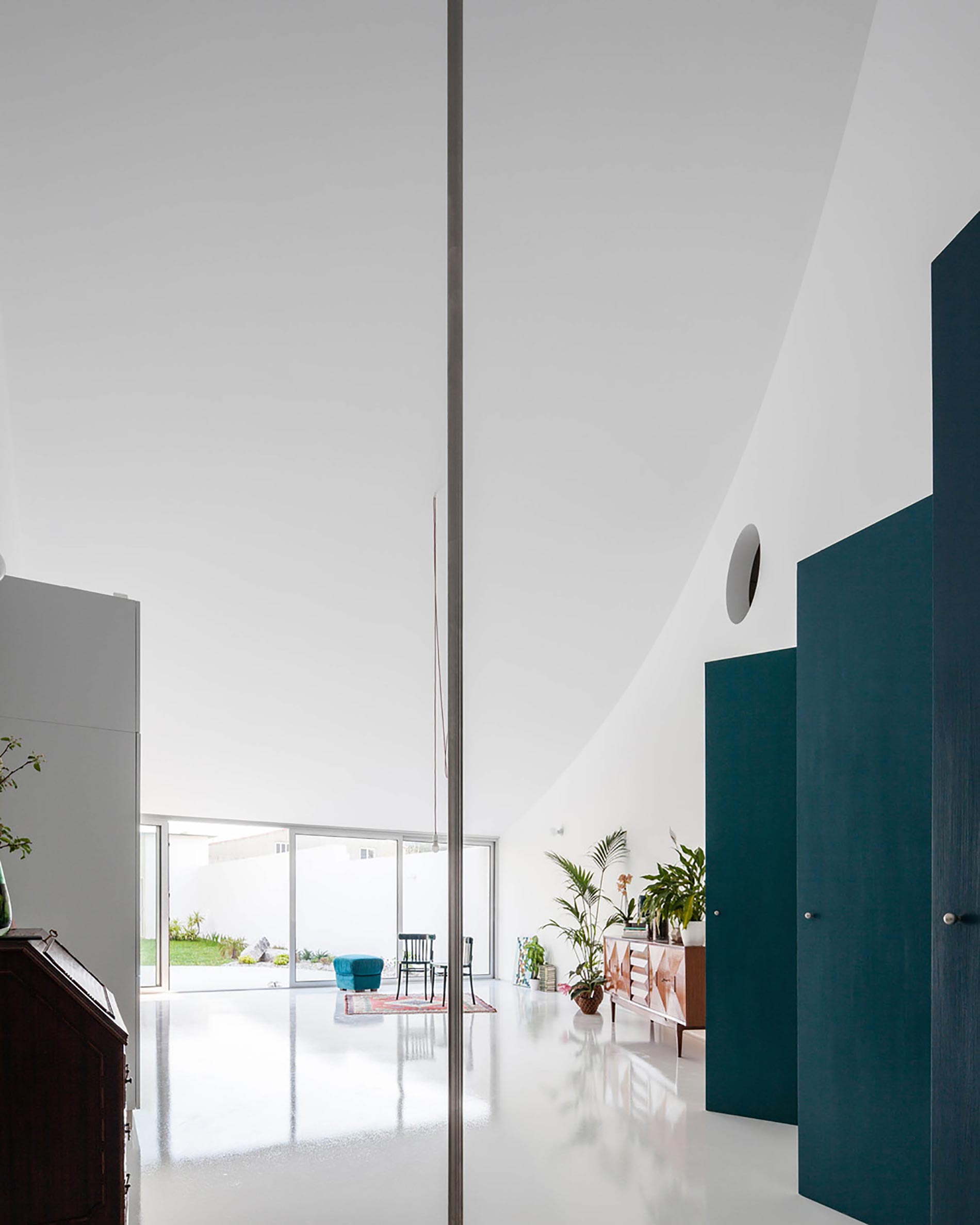 home-tour-fala-atelier-living
