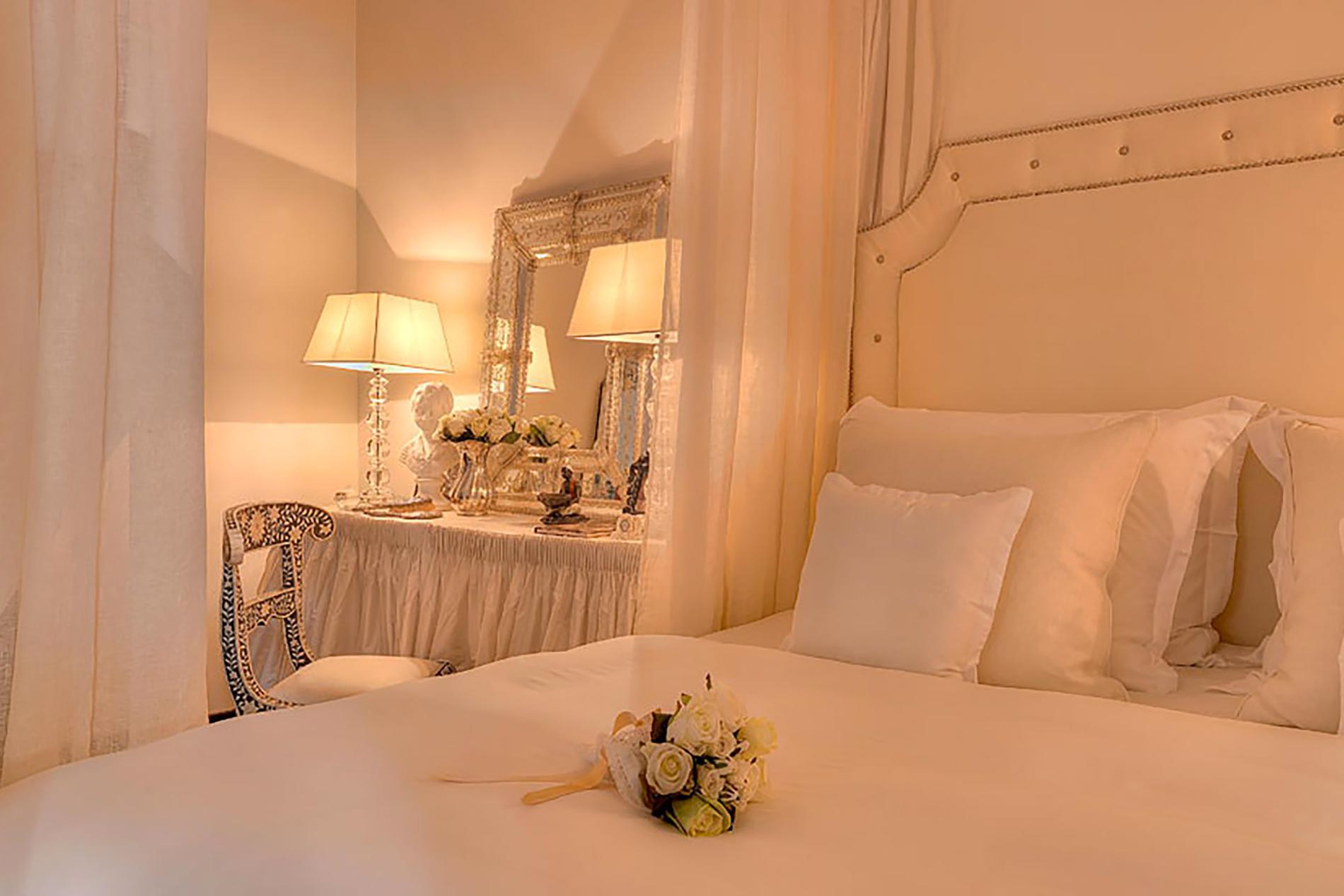 home-tour-siena-camera-da-letto-2-fronte