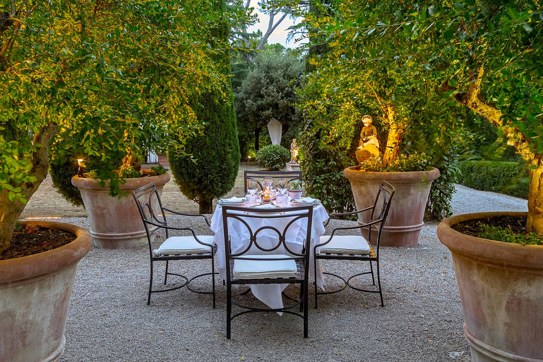 home-tour-siena-cortile2
