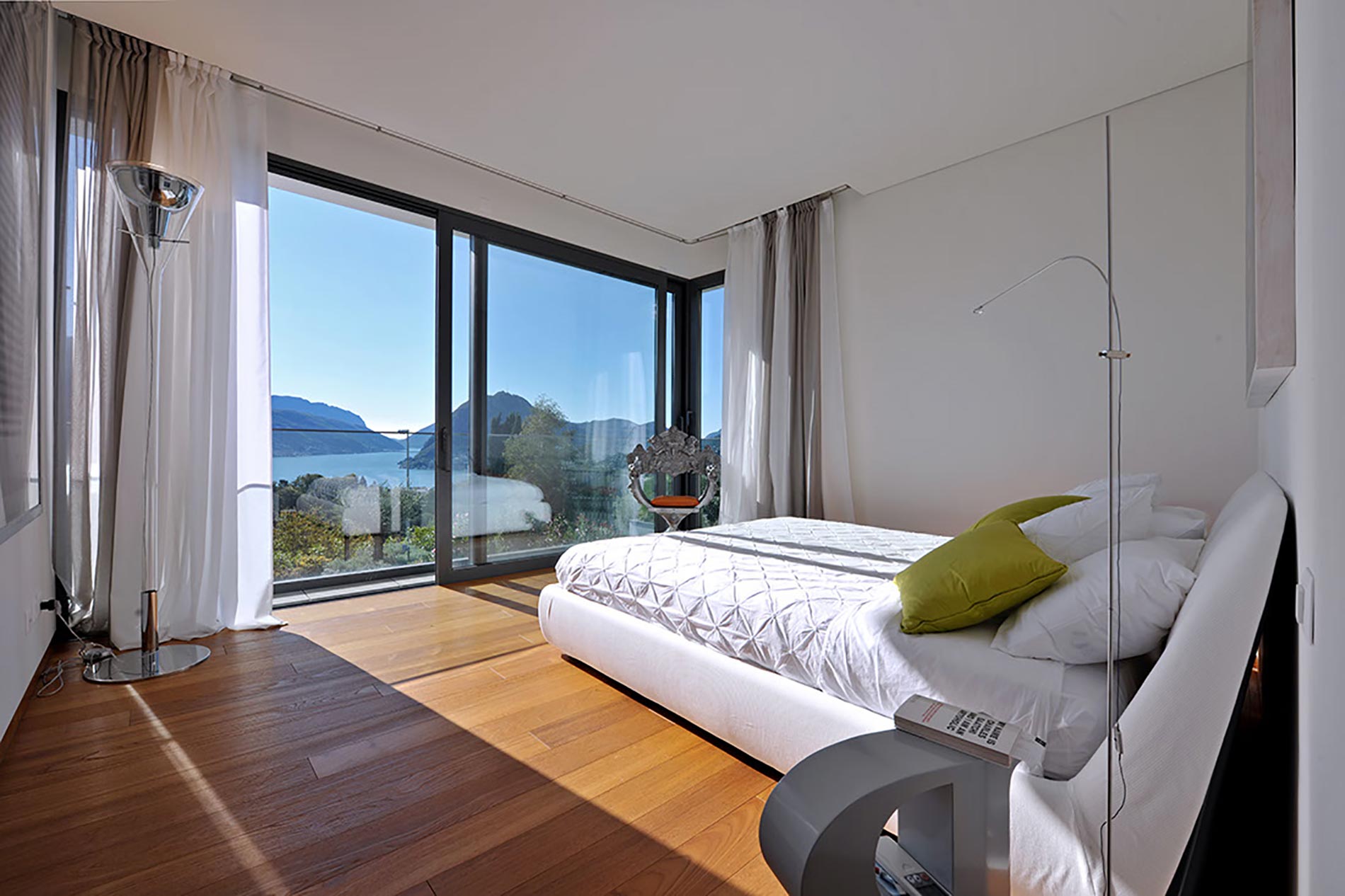 villa-lugano-antoniolupi---camera-da-letto-grande