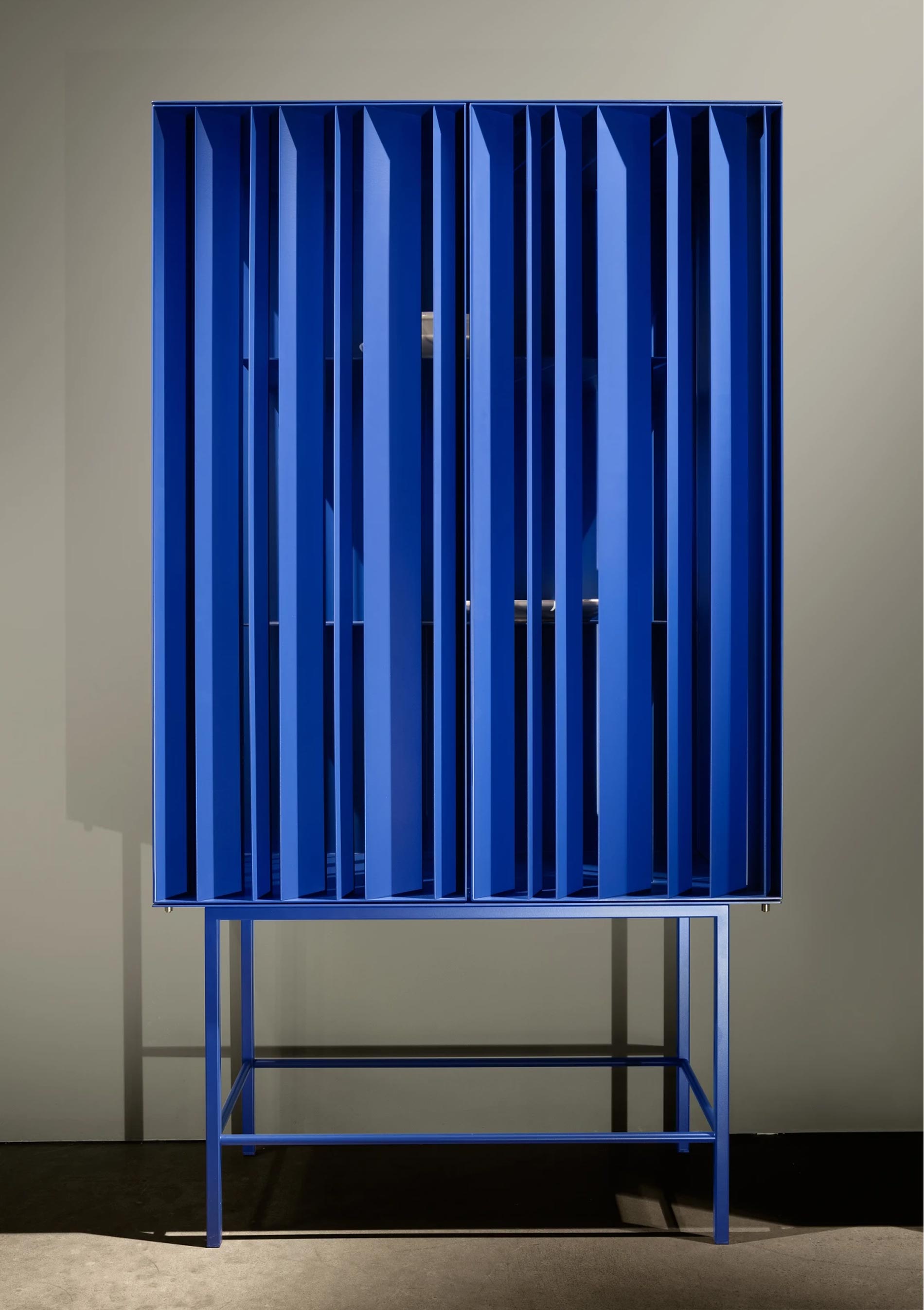 10 oggetti d'arredo nel colore Classic Blue