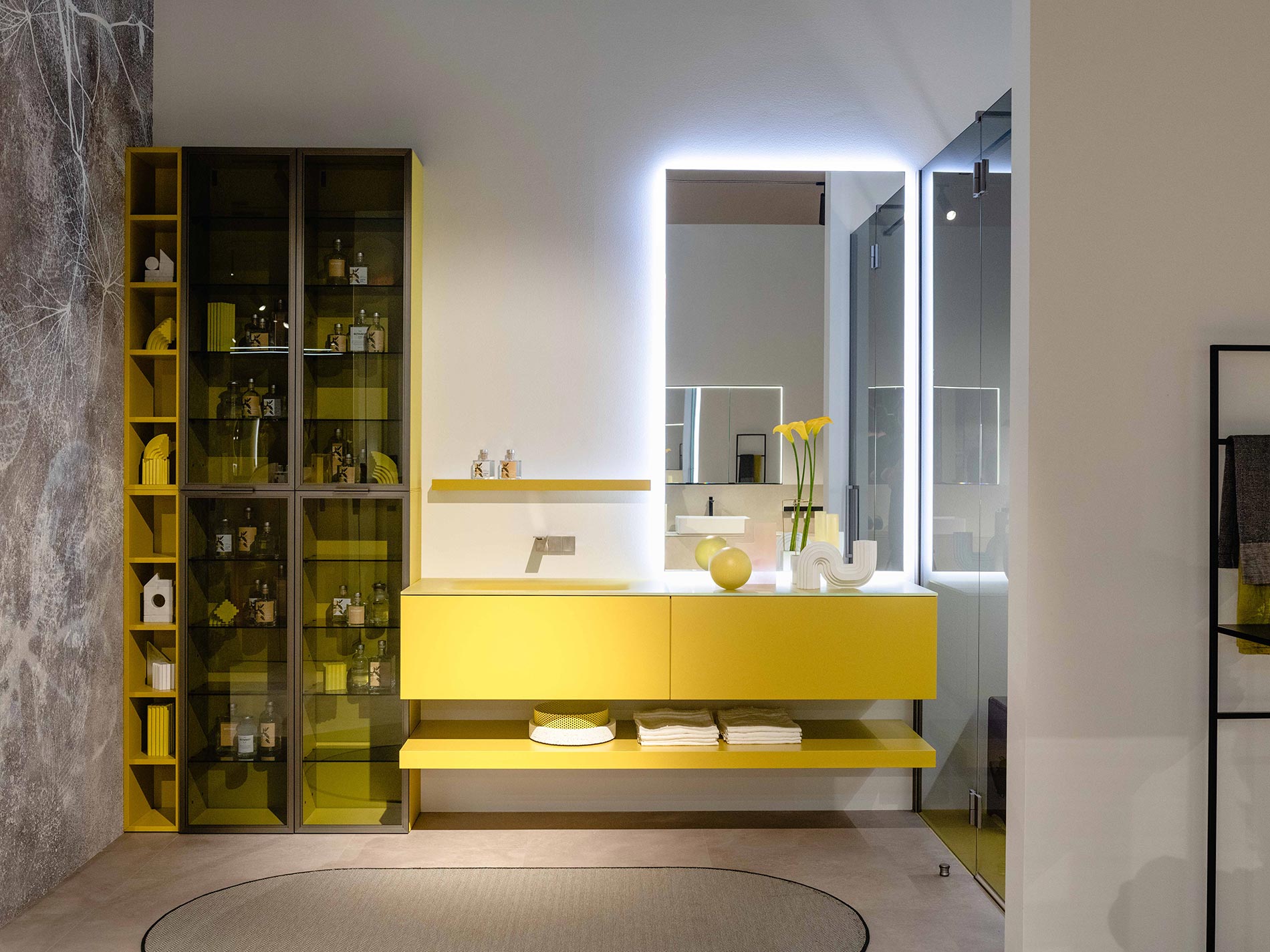 mobile bagno design giallo