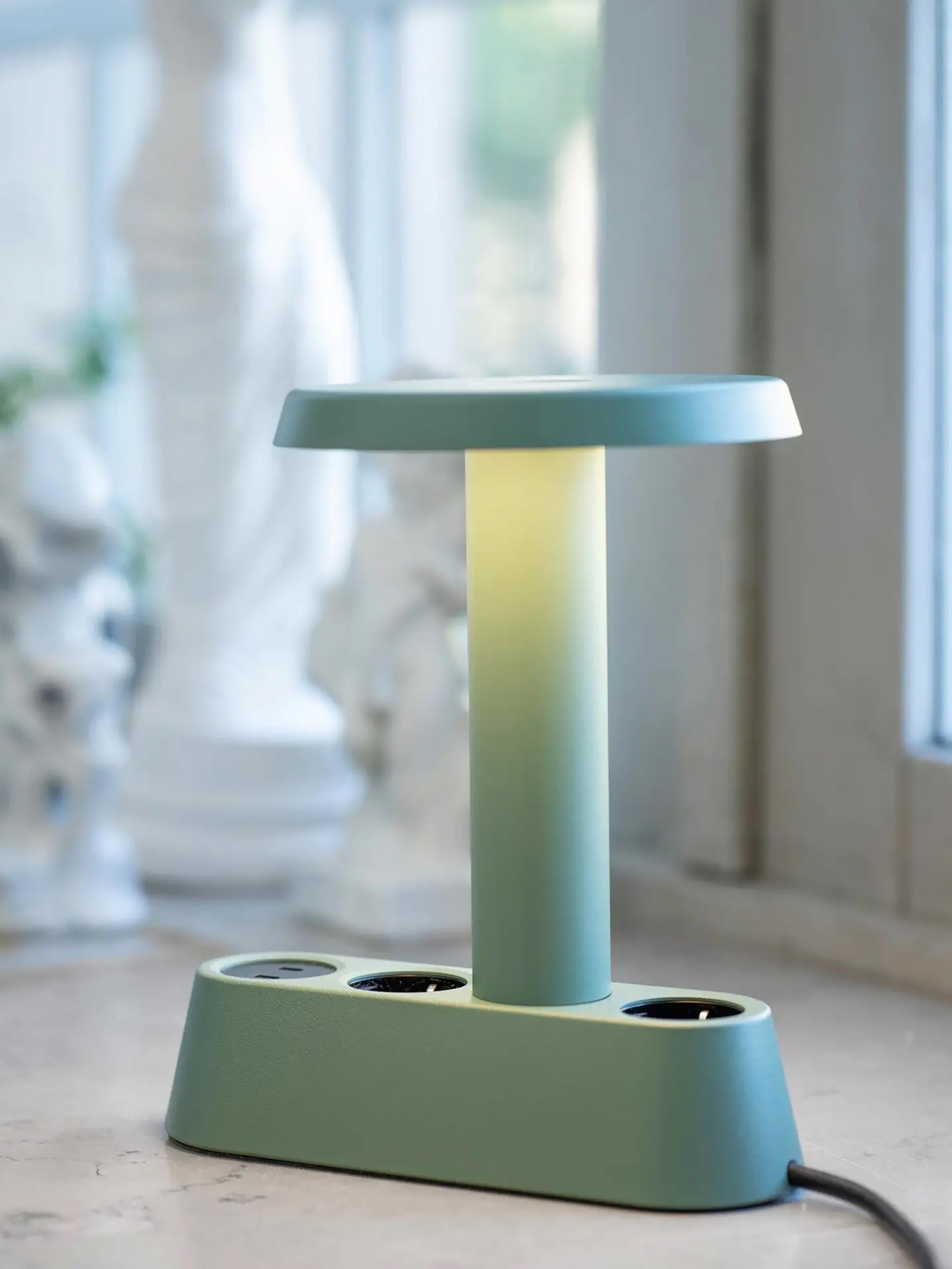 lampada funzionale e versatile a orgatec2024