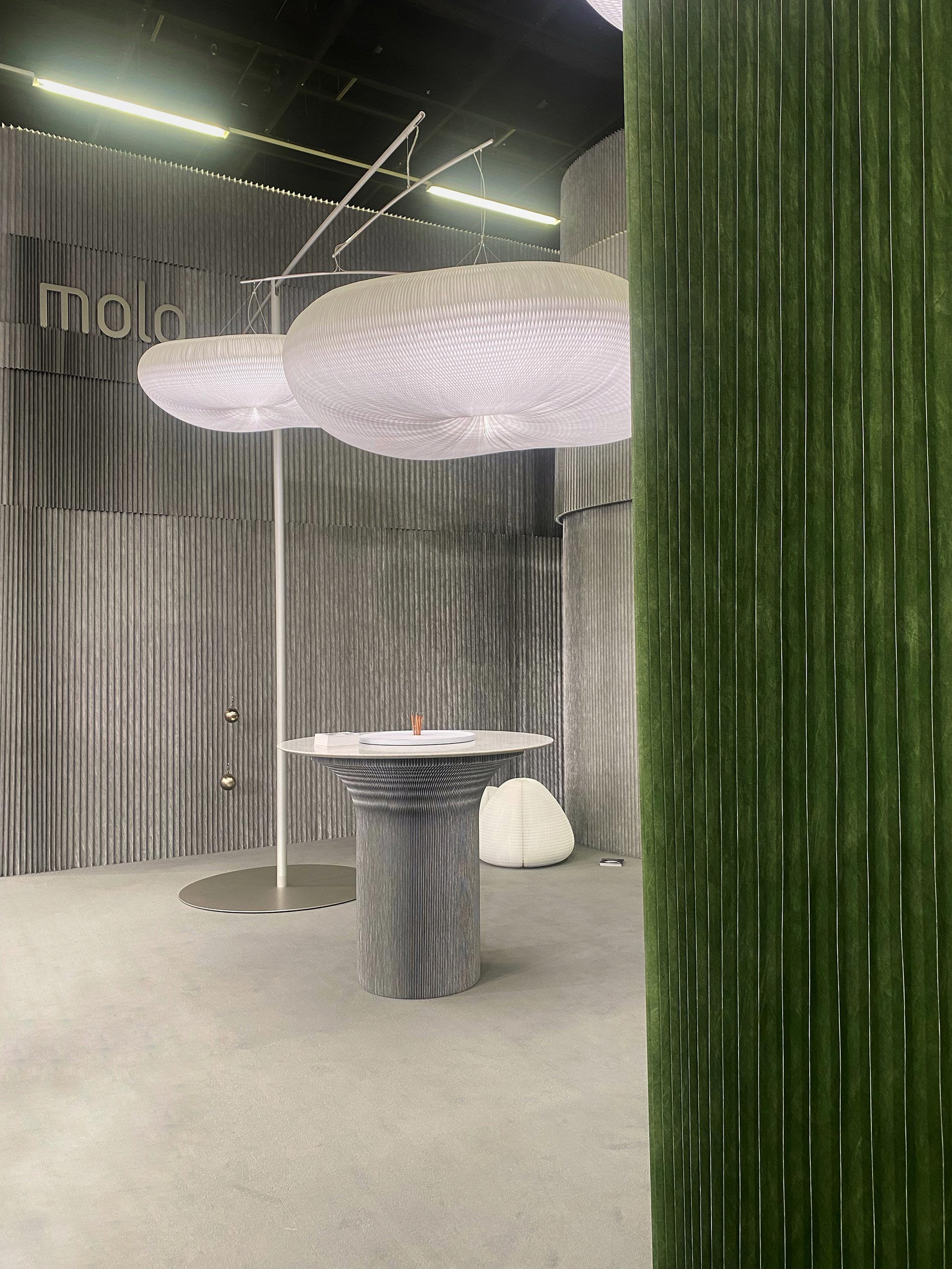 pannelli separe di carta di design a orgatec 2024
