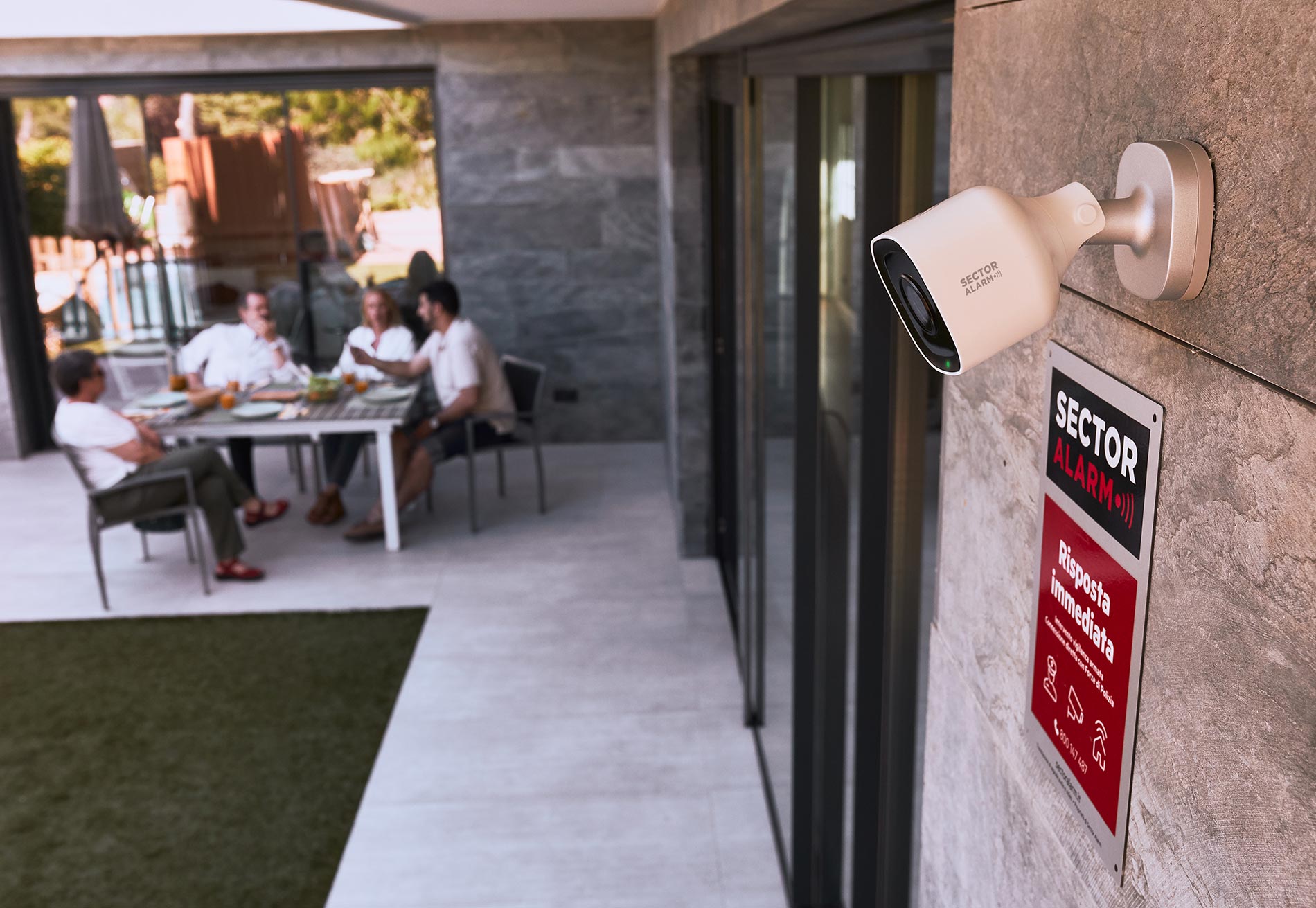 Sector alarm antifurto in casa di design